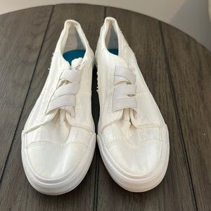 Brand new never worn Blowfish Malibu shoes